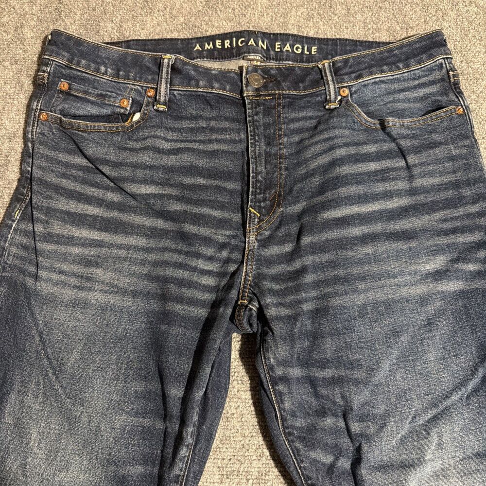 American Eagle Denim Jeans Mens 36x30 Blue Straight Airflex Whiskers Stretch